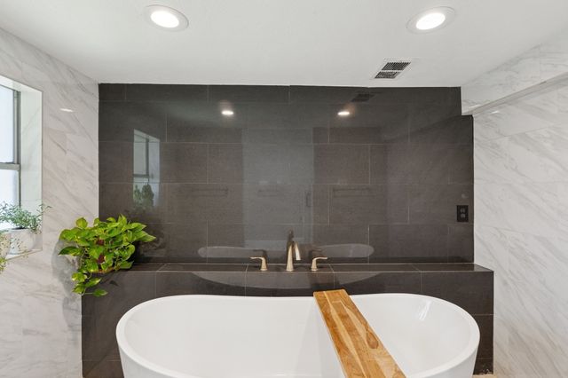 1501 Austrian Road, Grand Prairie, TX 75050