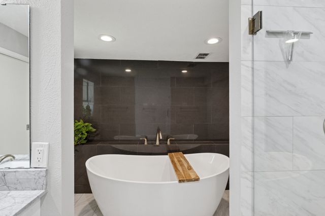 1501 Austrian Road, Grand Prairie, TX 75050