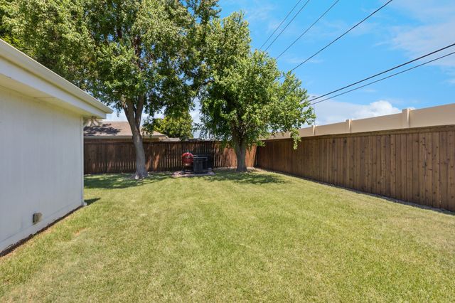 1501 Austrian Road, Grand Prairie, TX 75050