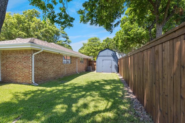 1501 Austrian Road, Grand Prairie, TX 75050
