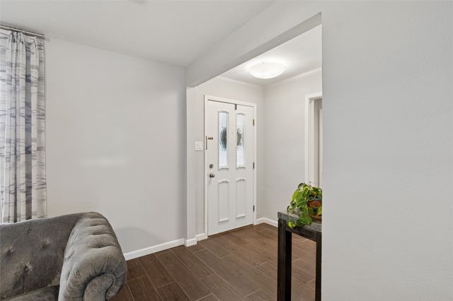 1501 Austrian Road, Grand Prairie, TX 75050