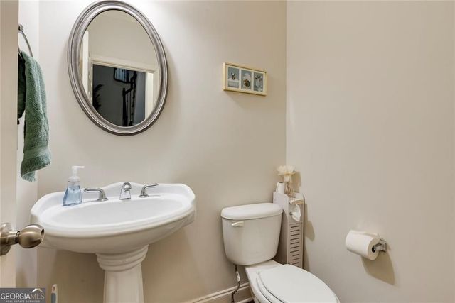 5561 Julian Place, Atlanta, GA 30342