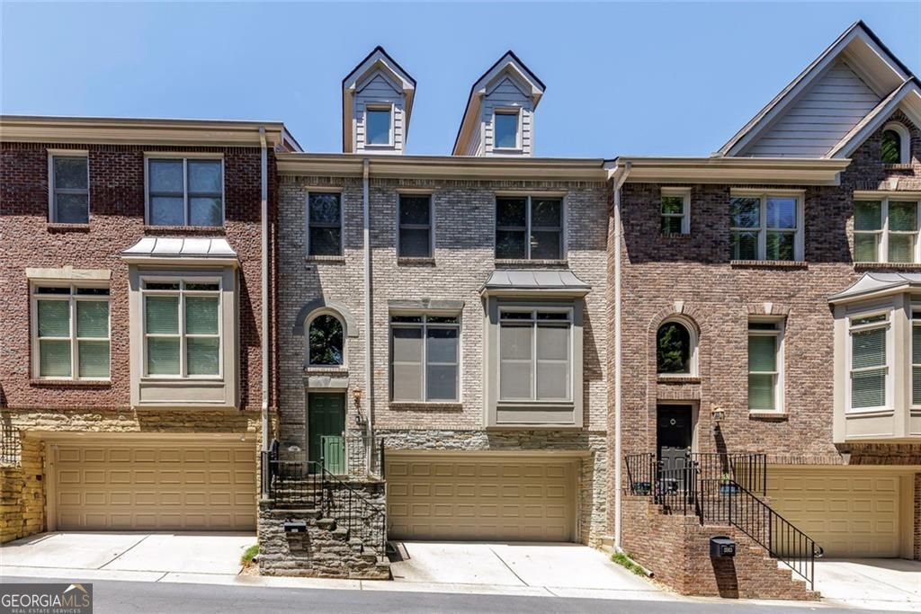 5561 Julian Place, Atlanta, GA 30342