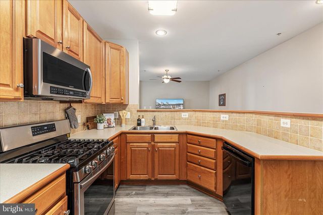 20227 MACGLASHAN TER, Ashburn, VA 20147