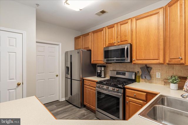 20227 MACGLASHAN TER, Ashburn, VA 20147