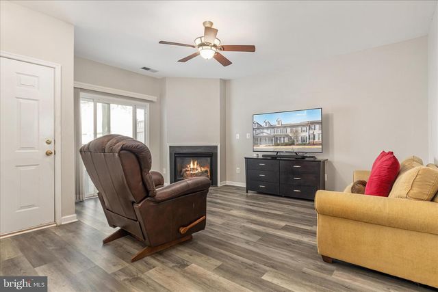 20227 MACGLASHAN TER, Ashburn, VA 20147
