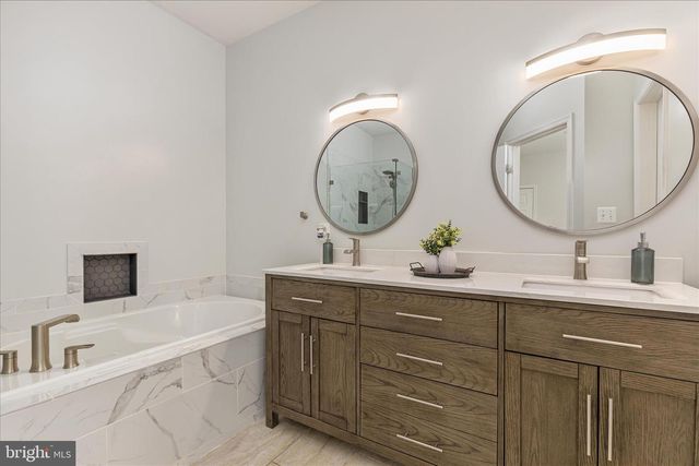 20227 MACGLASHAN TER, Ashburn, VA 20147