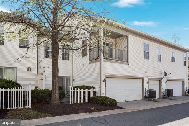 20227 MACGLASHAN TER, Ashburn, VA 20147