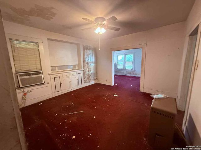 370 huisache, San Antonio, TX 78212