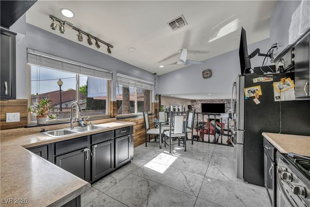 601 Cragin Park Drive, Las Vegas, NV 89107