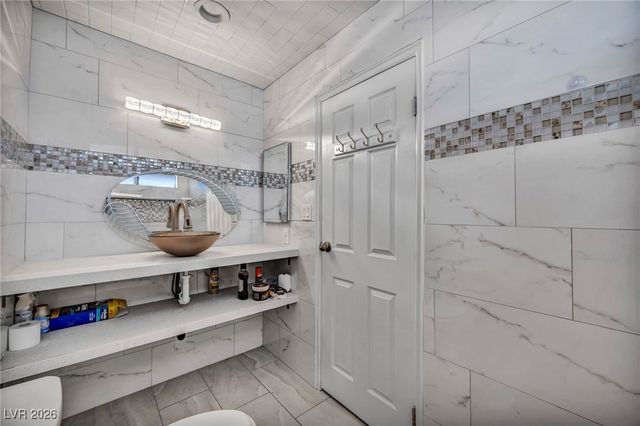 601 Cragin Park Drive, Las Vegas, NV 89107