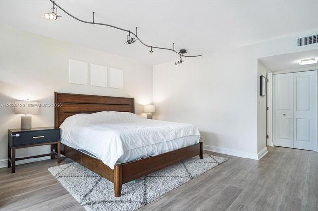 1925 Brickell Ave 1603, Miami, FL 33129
