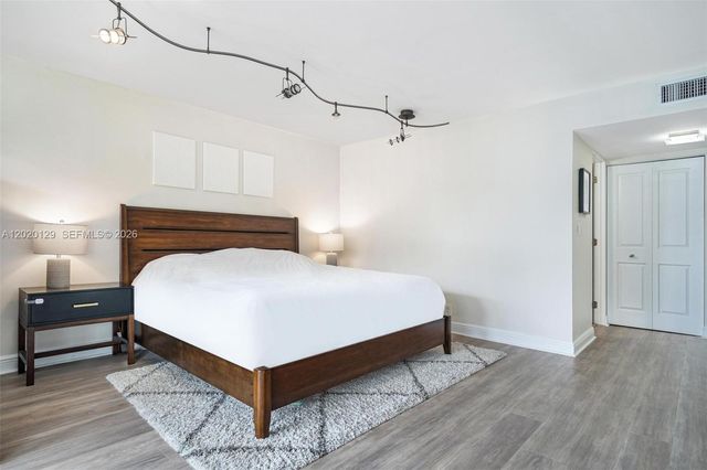 1925 Brickell Ave 1603, Miami, FL 33129