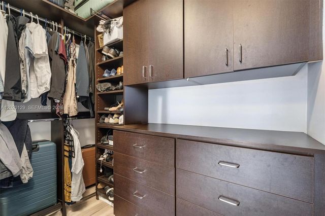 1925 Brickell Ave 1603, Miami, FL 33129