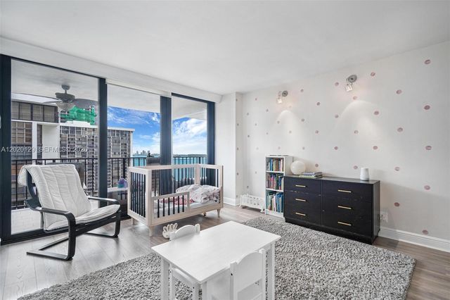 1925 Brickell Ave 1603, Miami, FL 33129