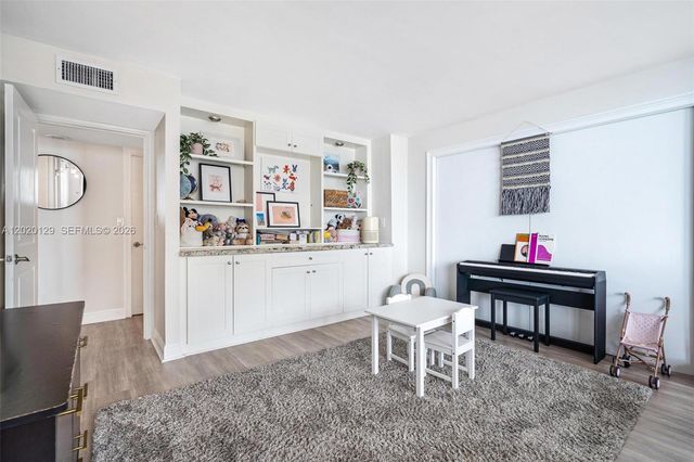 1925 Brickell Ave 1603, Miami, FL 33129