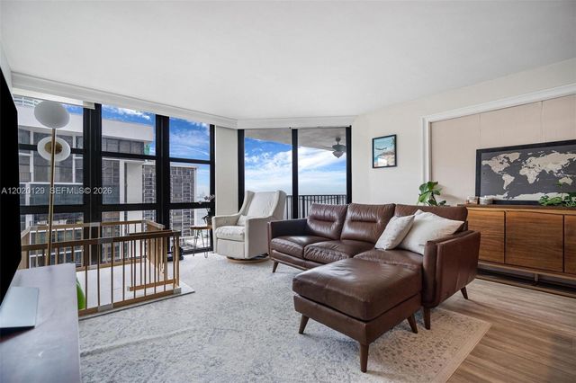 1925 Brickell Ave 1603, Miami, FL 33129