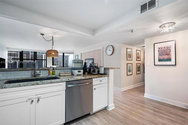 1925 Brickell Ave 1603, Miami, FL 33129