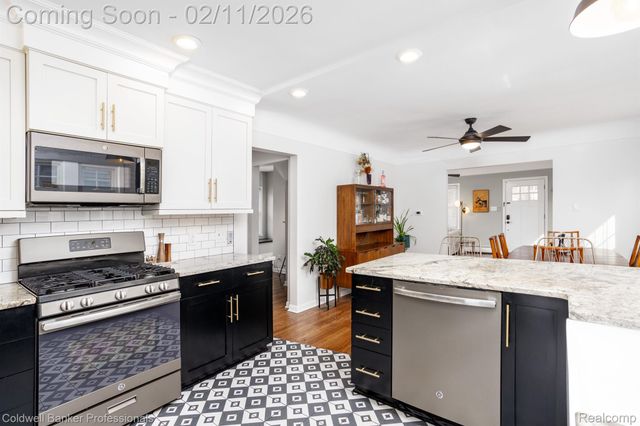 805 Forestdale Road, Royal Oak, MI 48067