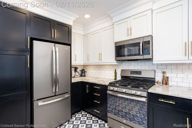 805 Forestdale Road, Royal Oak, MI 48067