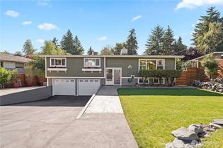 2120 Seaview Street W, University Place, WA 98466