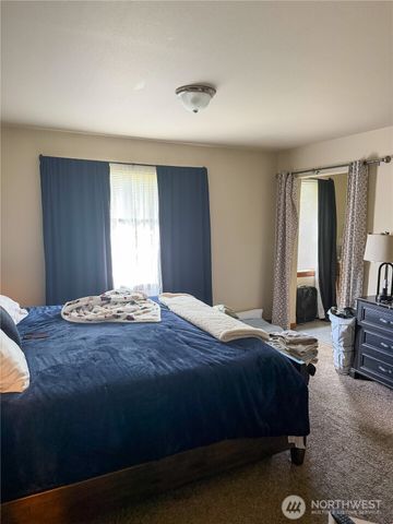 5293 66th Avenue SE, Lacey, WA 98513
