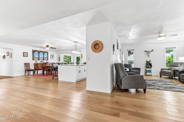 13812 N WHISPERING LAKE Drive, Sun City, AZ 85351