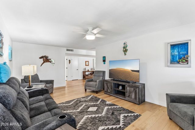 13812 N WHISPERING LAKE Drive, Sun City, AZ 85351