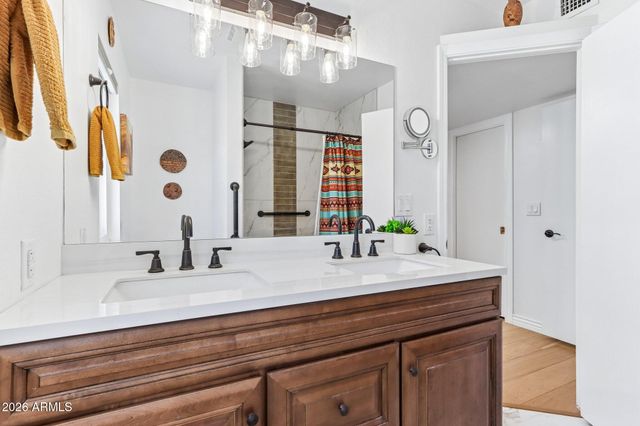13812 N WHISPERING LAKE Drive, Sun City, AZ 85351