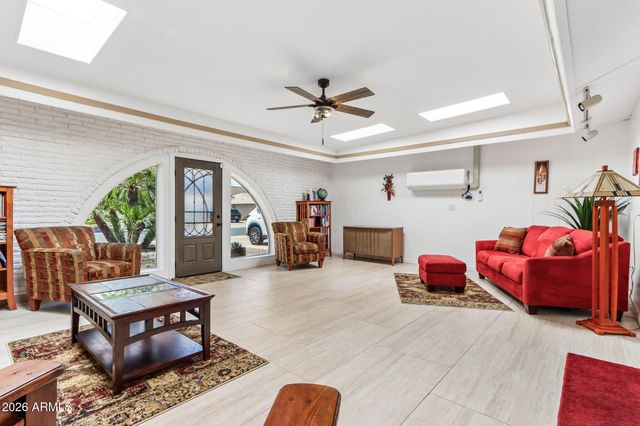 13812 N WHISPERING LAKE Drive, Sun City, AZ 85351