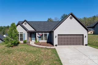 508 Rosebud Orchid Way, Weaverville, NC 28787