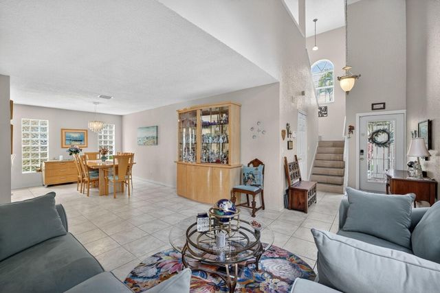 10638 NW 7th Street, Pembroke Pines, FL 33026