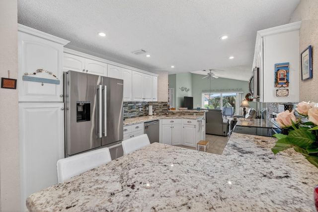 10638 NW 7th Street, Pembroke Pines, FL 33026