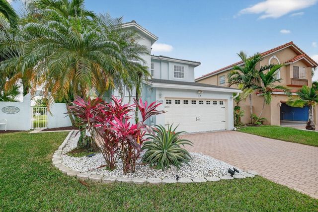 10638 NW 7th Street, Pembroke Pines, FL 33026