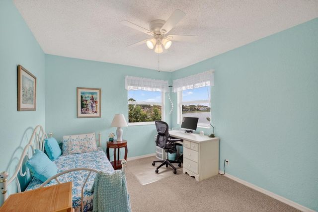 10638 NW 7th Street, Pembroke Pines, FL 33026