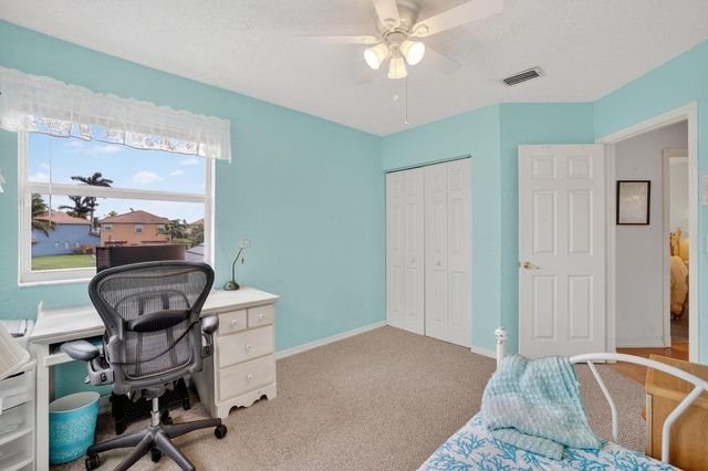 10638 NW 7th Street, Pembroke Pines, FL 33026