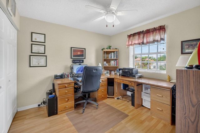 10638 NW 7th Street, Pembroke Pines, FL 33026