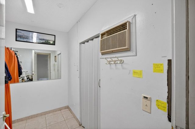 10638 NW 7th Street, Pembroke Pines, FL 33026