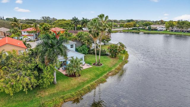 10638 NW 7th Street, Pembroke Pines, FL 33026