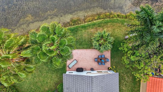 10638 NW 7th Street, Pembroke Pines, FL 33026