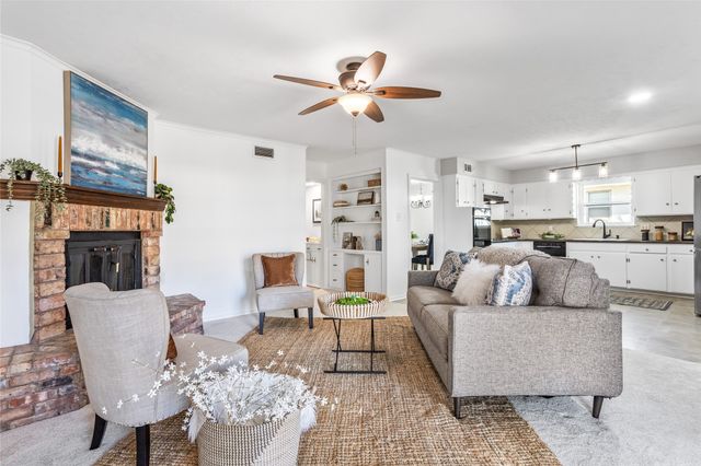 1214 Holly Drive, Richardson, TX 75080