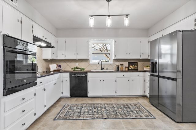 1214 Holly Drive, Richardson, TX 75080