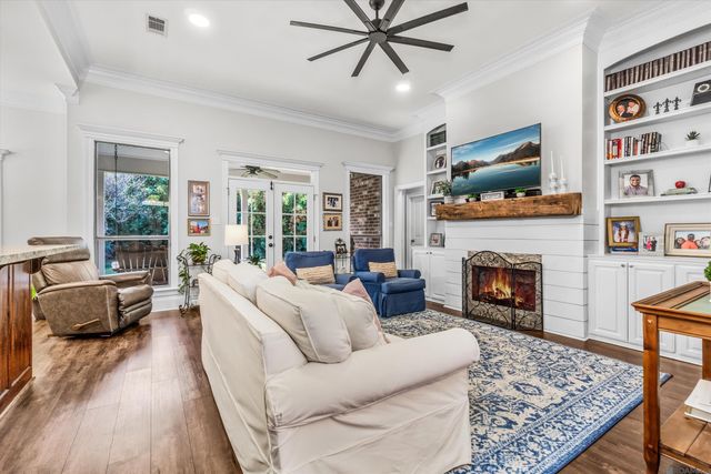 18734 Loch Bend Ave, Greenwell Springs, LA 70739