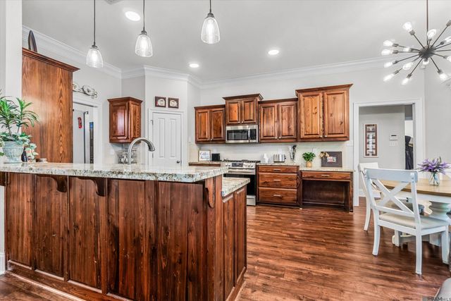 18734 Loch Bend Ave, Greenwell Springs, LA 70739