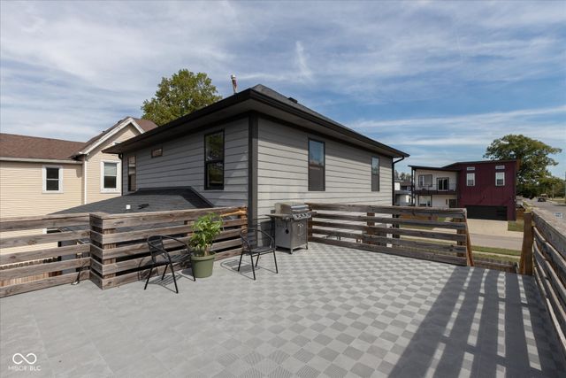 2502 Carrollton Avenue, Indianapolis, IN 46205