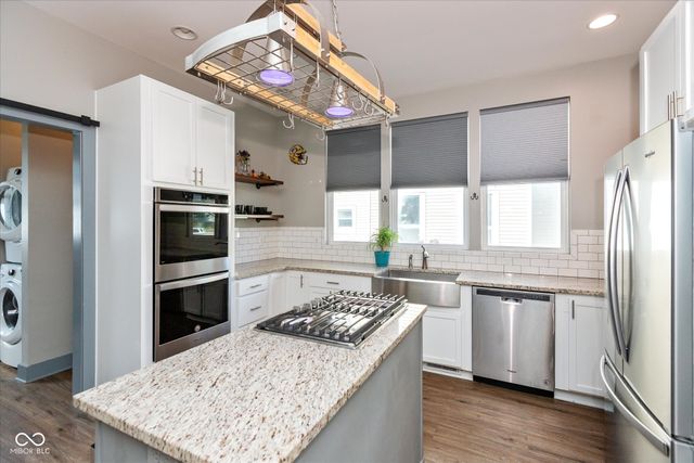 2502 Carrollton Avenue, Indianapolis, IN 46205