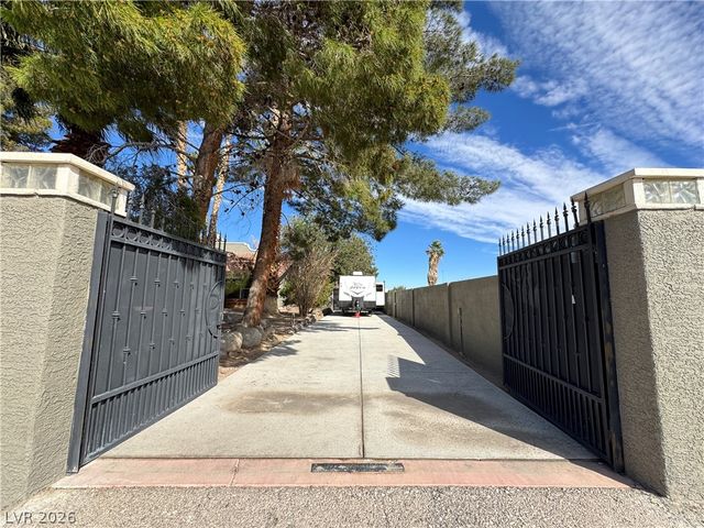3220 East Serene Avenue, Henderson, NV 89074