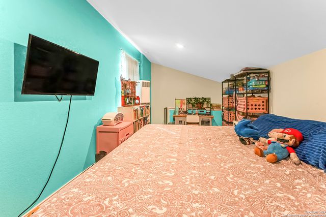 7184 elm, San Antonio, TX 78244