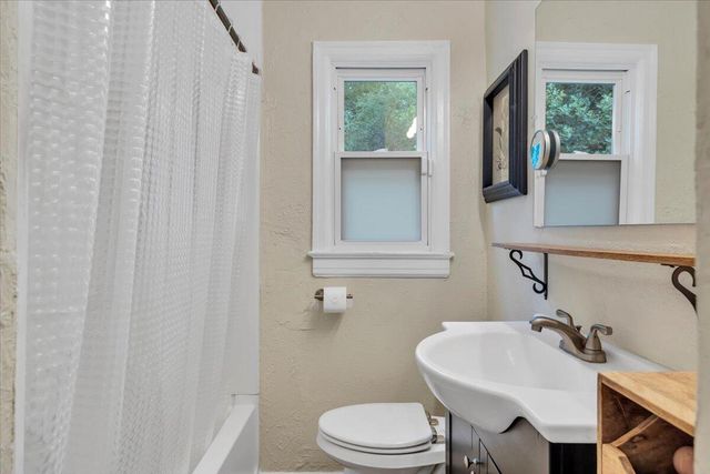 2713 Lansing DR SW, Roanoke, VA 24015
