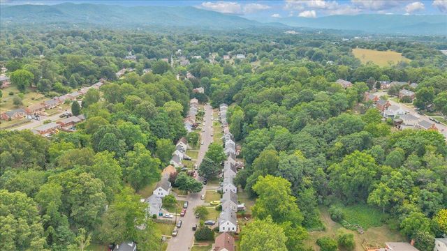 2713 Lansing DR SW, Roanoke, VA 24015